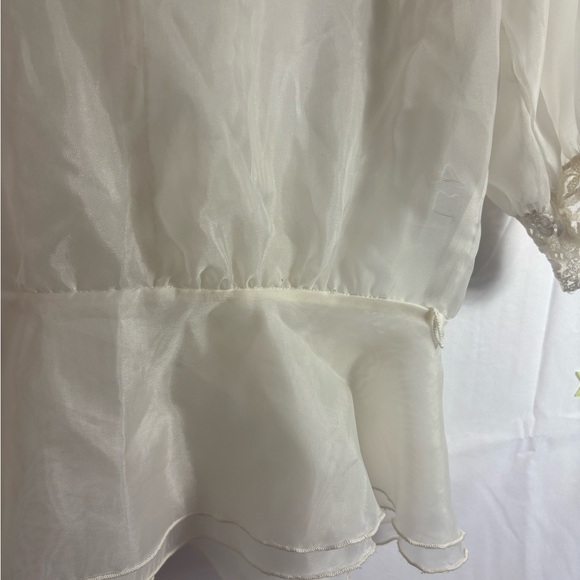 VTG Ivory Sheer Lace Pearl Button Puff Sleeve Victorian Blouse Size S/M - Picture 15 of 16